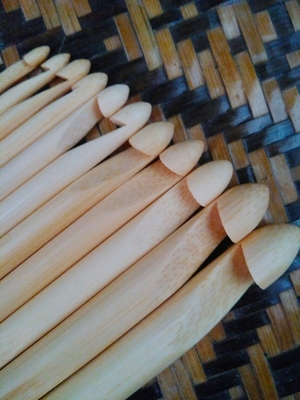 Hand Woven Gifts Bamboo Circular Knitting Needles Carbonized Bamboo Crochet Needles