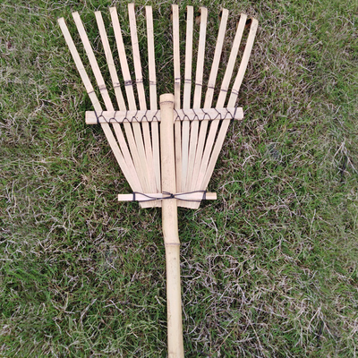 12 Tine 140cm Bamboo Rake Handmade For Pool Leaf Garden Lawn Rake